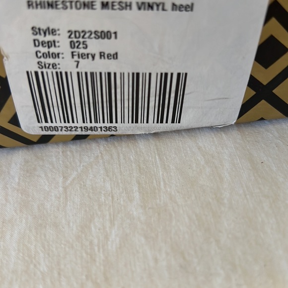 Charles by Charles David Sz 7 With 4 In Heels Red - Picture 9 of 11